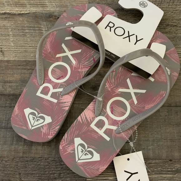 Roxy Flip Flops / Slippers - NWT - Picture 2 of 5